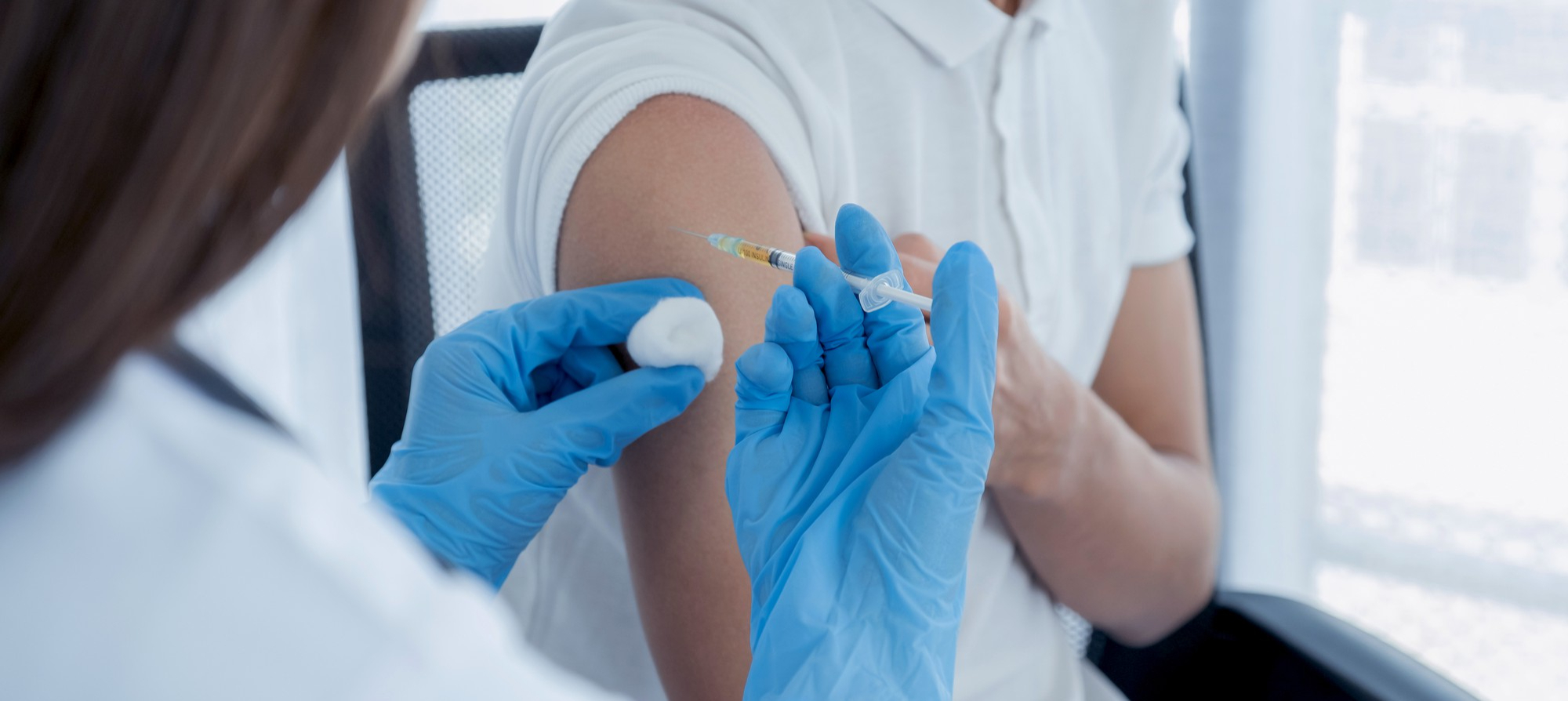 Czy szczepionka przeciwko żółtej febrze jest naprawdę konieczna?